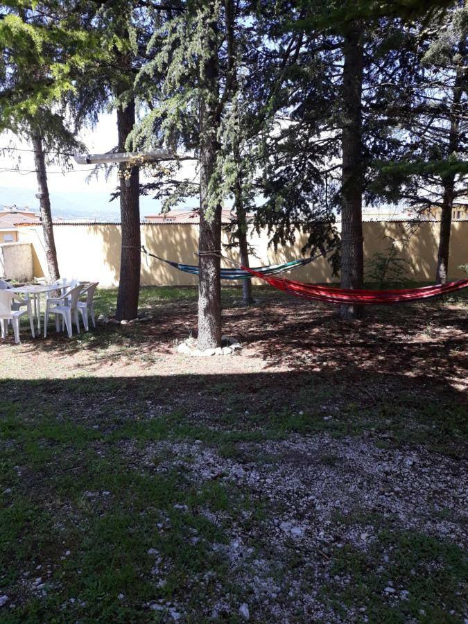 Villa Immersa Nel Verde LʼAquila Buitenkant foto