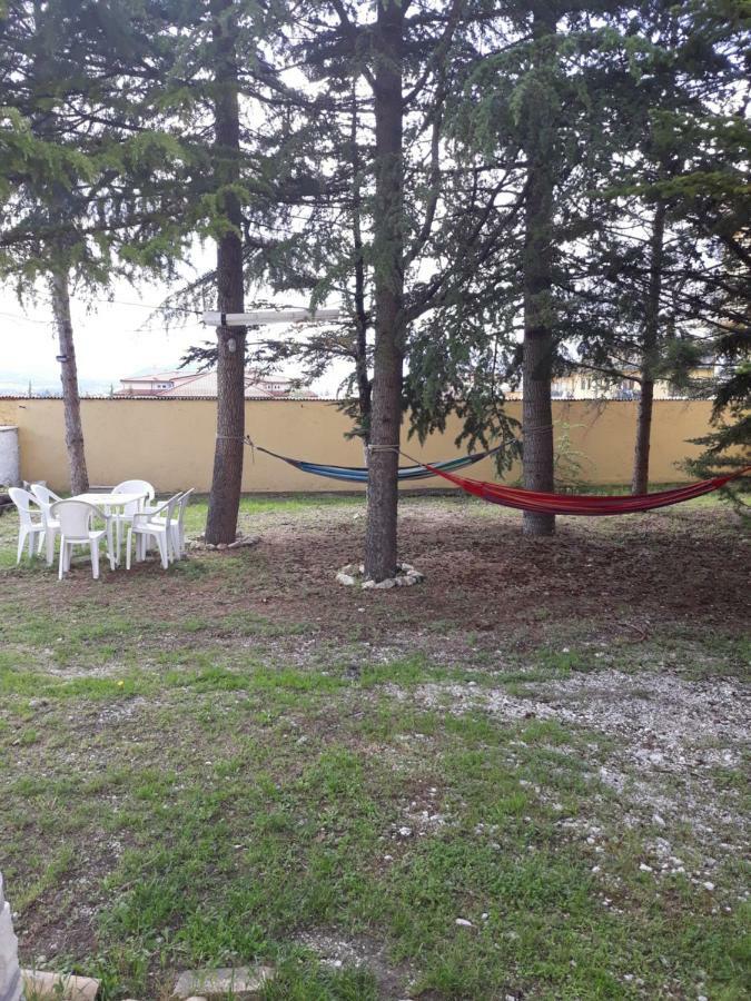 Villa Immersa Nel Verde LʼAquila Buitenkant foto